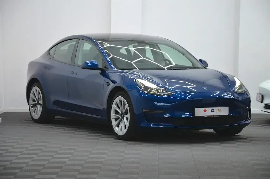 Main__Slider__Photo:Tesla Model 3 Long Range AWD 04/2023-1