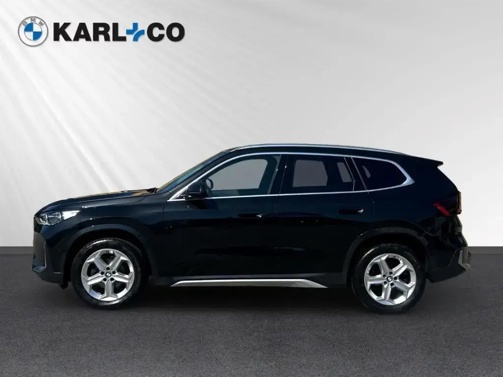 Main__Slider__Photo:BMW X1 sDrive18d AHK adapt. LED elektr. Sitzverstell 02/2023-1