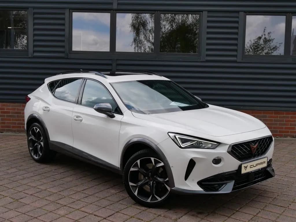 Main__Slider__Photo:Cupra Formentor VZ 4Drive 310PS|4Drive|AHK|Panorama 06/2023-0