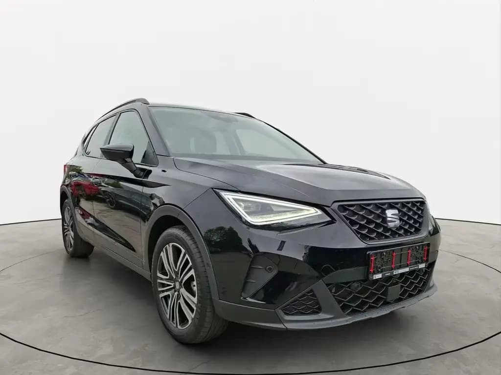 Main__Slider__Photo:Seat Arona Style Edition 1.0 TSI 116PS Voll-LED SHZ V 03/2025-0