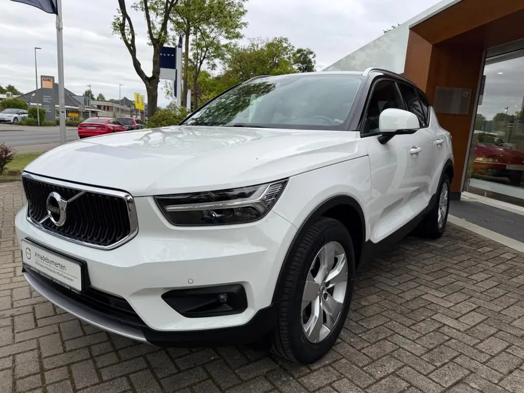 Main__Slider__Photo:Volvo XC40 Momentum 2WD #volvo #madebymerten 07/2018-0