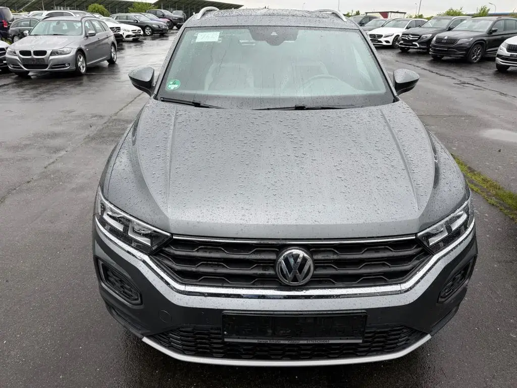 Main__Slider__Photo:Volkswagen T-Roc Sport 4Motion Beats Digital Leder Pano ACC 01/2018-1