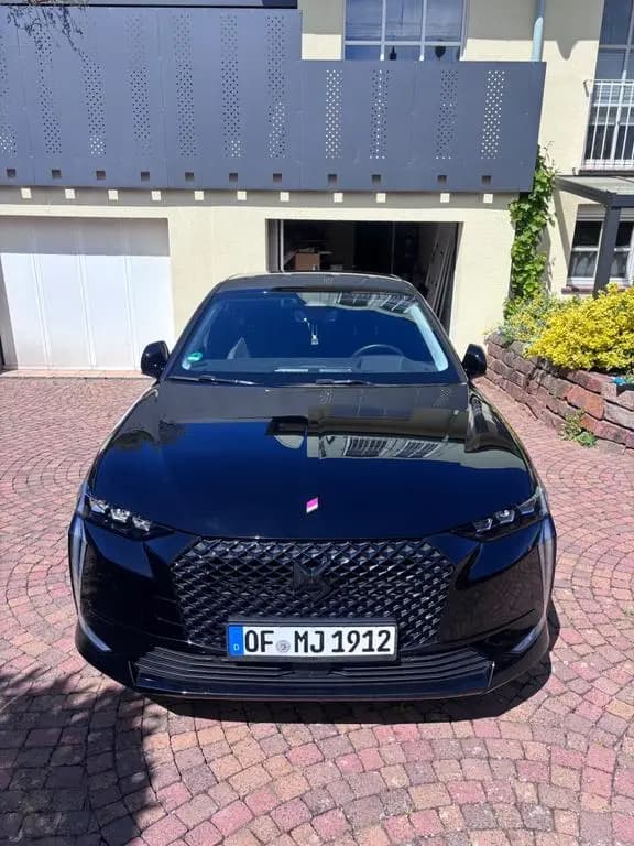Main__Slider__Photo:DS Automobiles DS4 BlueHDi 130 Performance Line+ Performanc... 03/2023-0