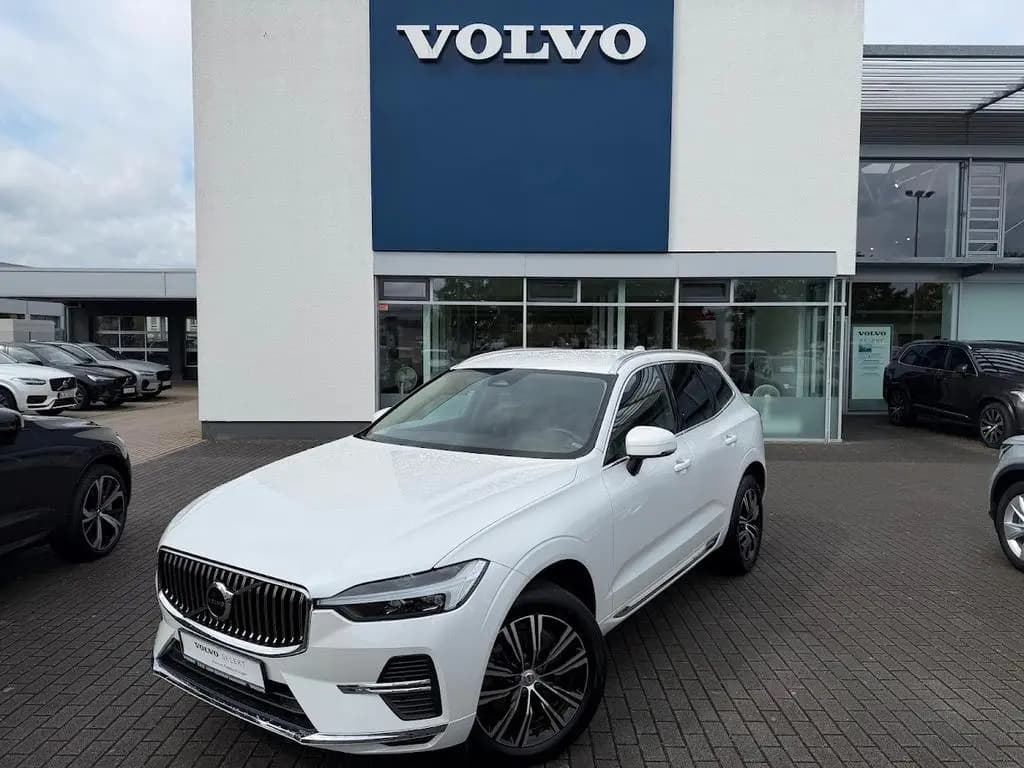 Main__Slider__Photo:Volvo XC60 B4 Inscription 2WD 03/2022-0