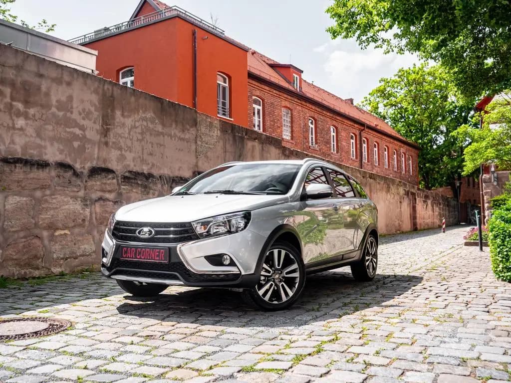 Main__Slider__Photo:Lada Vesta CROSS Kamera !!! NUR 2000 KM original !!! 08/2020-0