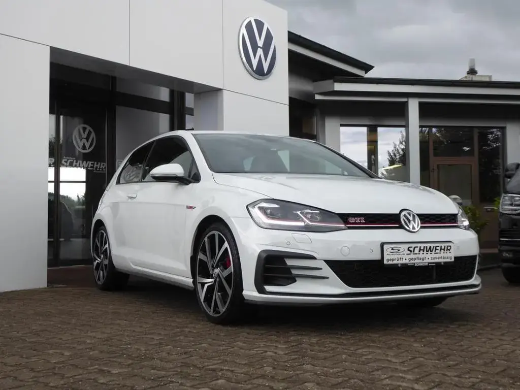 Main__Slider__Photo:Volkswagen Golf GTI Performance 2.0 TSI 12/2019-1