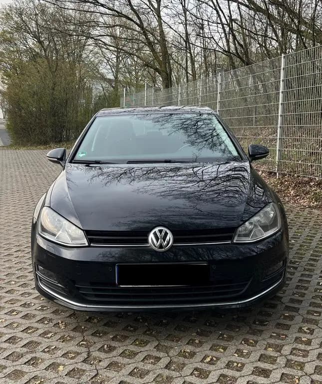 Main__Slider__Photo:Volkswagen Golf 7 1.2 TSI ALLSTAR TÜV NEU Anhängerkupplung 01/2017-0