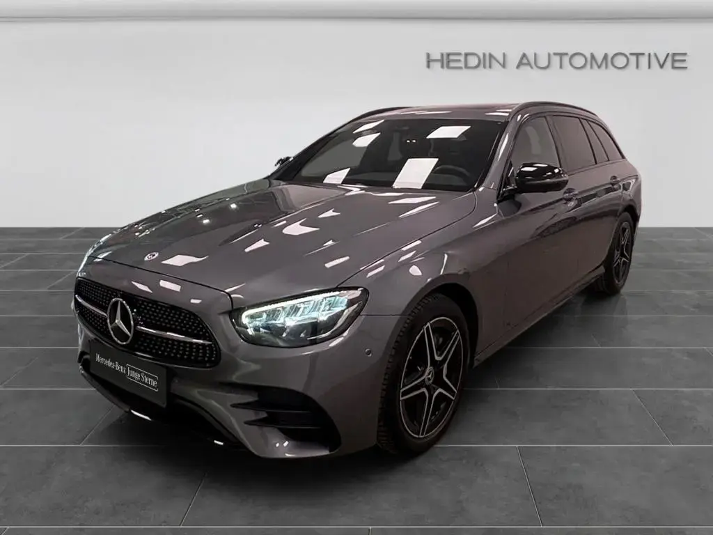 Main__Slider__Photo:Mercedes-Benz E 300 e T AMG|NIGHT|360°|TOTW|SD|LED|AHK|AMBI 04/2022-1