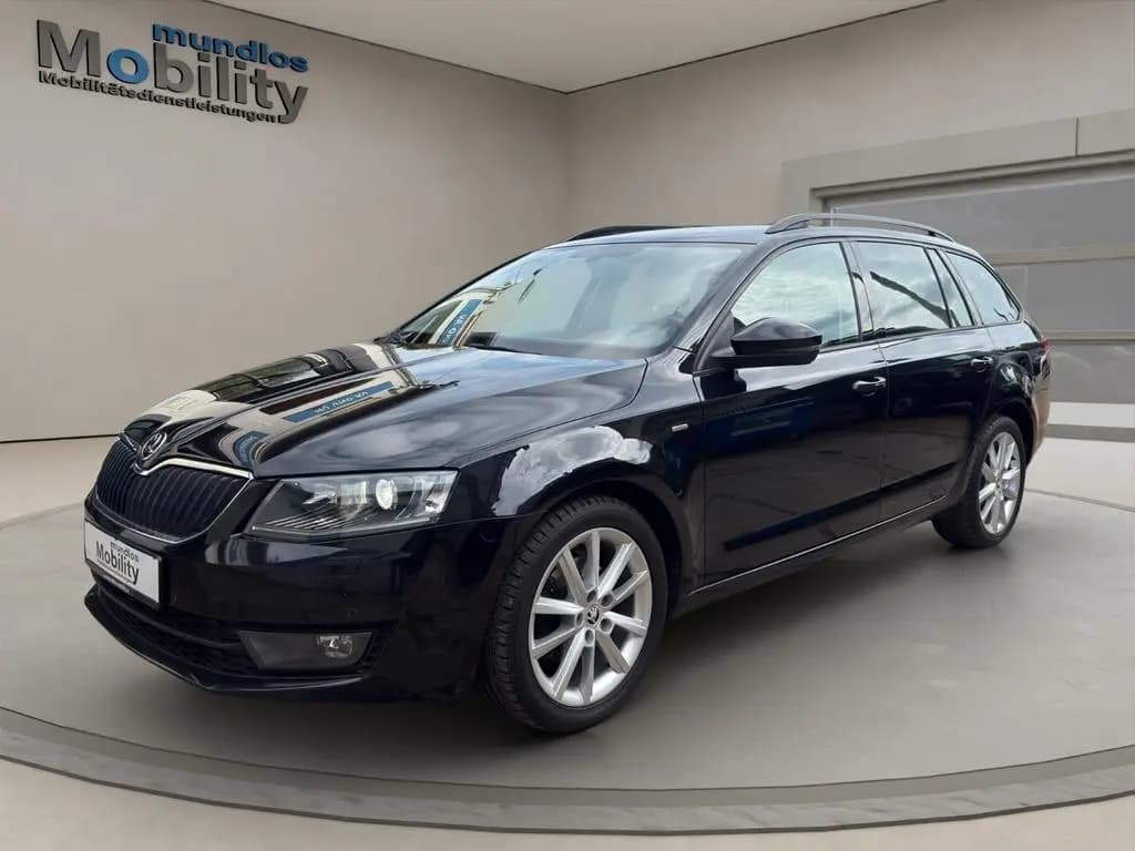 Main__Slider__Photo:Skoda Octavia Combi Joy 04/2016-0