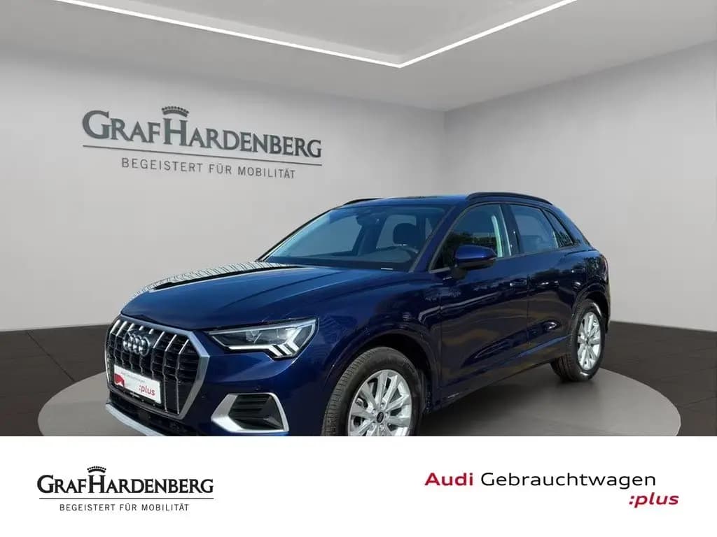 Main__Slider__Photo:Audi Q3 40 TFSI qu. S tronic advanced LED Kamera Pano 04/2023-0