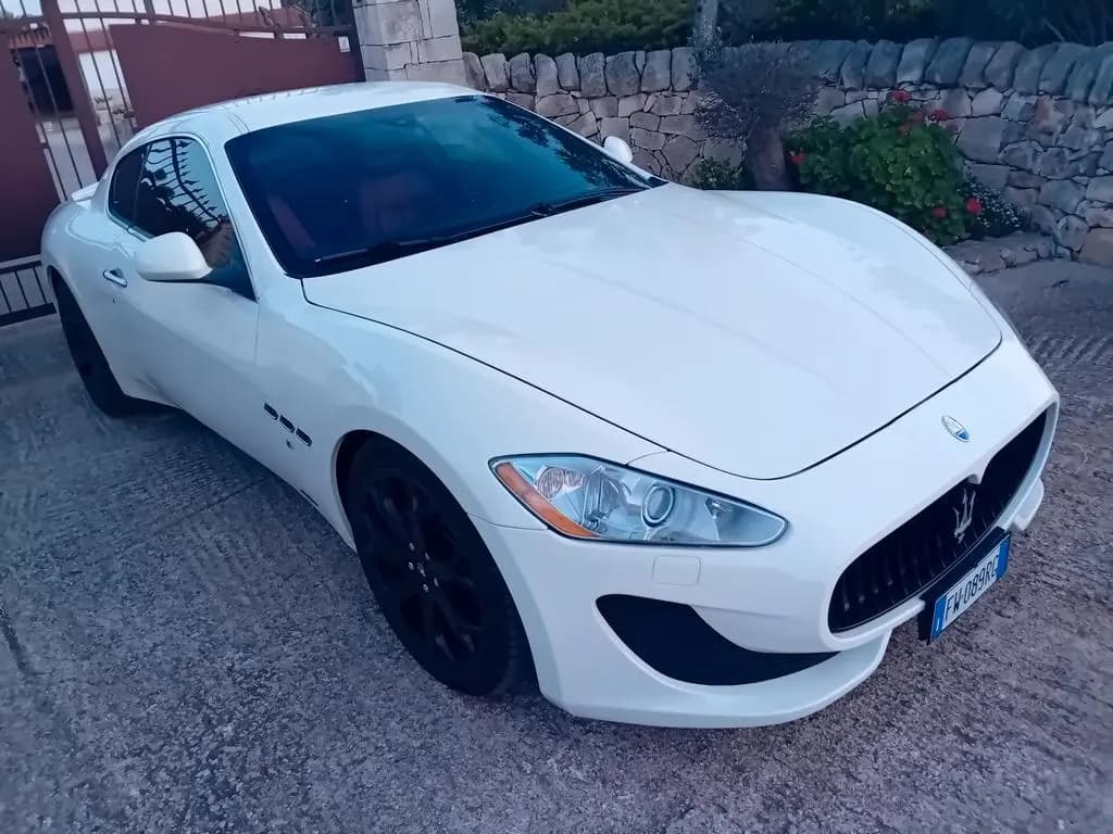 Main__Slider__Photo:Maserati Granturismo 4.2 V8 10/2008-0