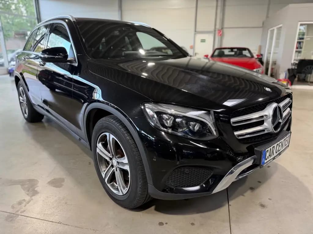 Main__Slider__Photo:Mercedes-Benz GLC 250 4Matic Navi|LED|StHZ|Teilleder|PDC|Pano 01/2016-0