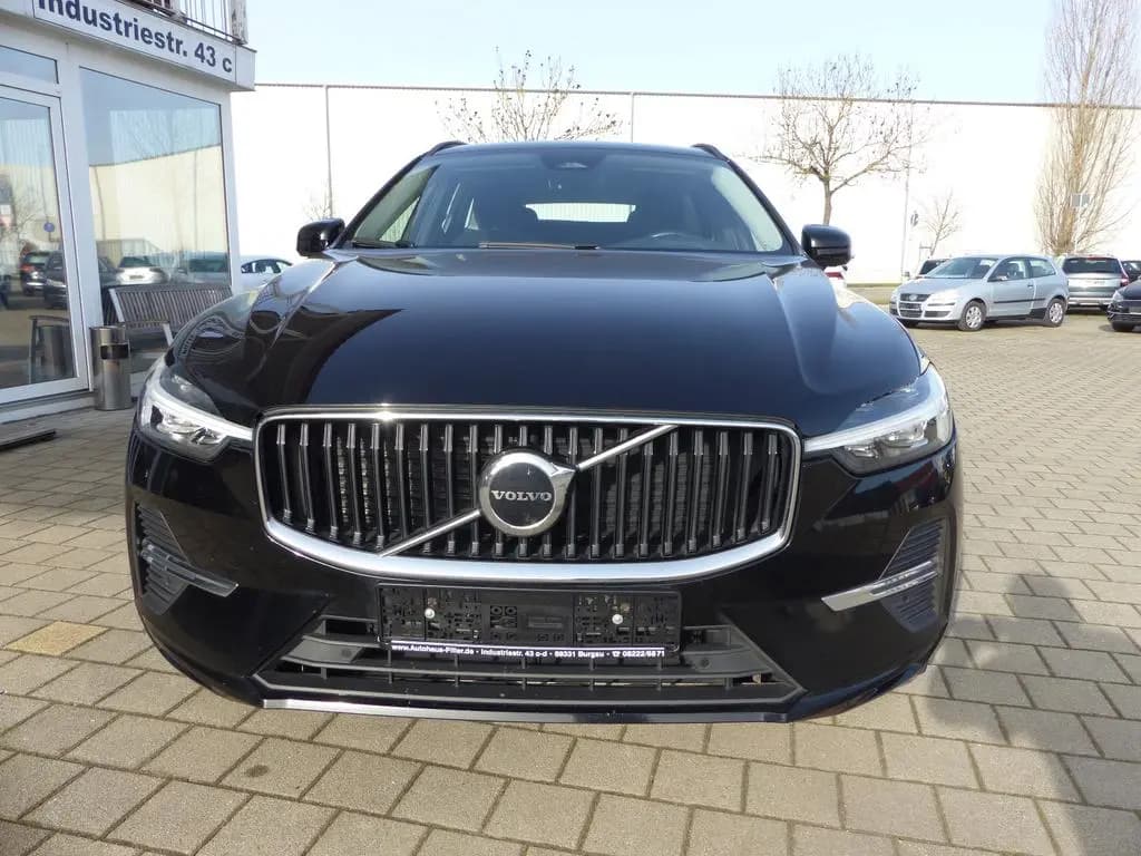 Main__Slider__Photo:Volvo XC 60 Momentum Pro 2WD*Kamera*PDC*Navi*LED 04/2022-0