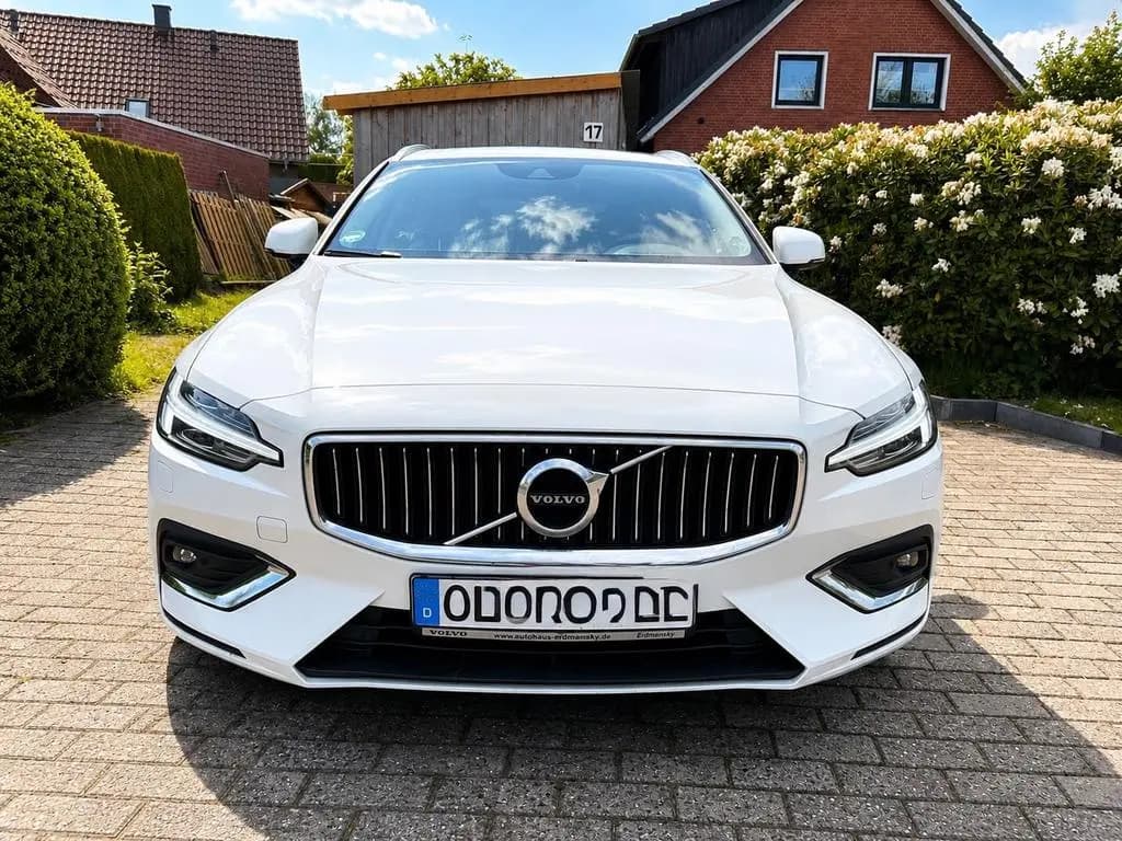 Main__Slider__Photo:Volvo V60 D3 Geartronic Inscription Inscription AHK 07/2018-0