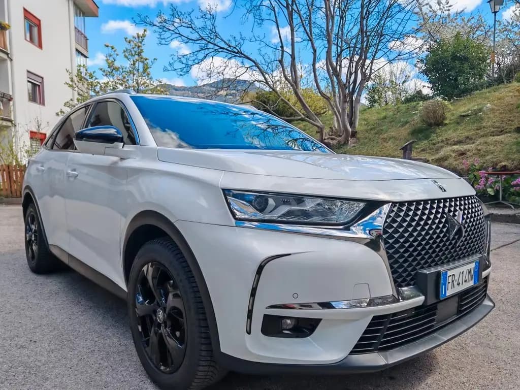 Main__Slider__Photo:DS Automobiles DS7 (Crossback) Neuer Motor 26000 km 10/2018-0
