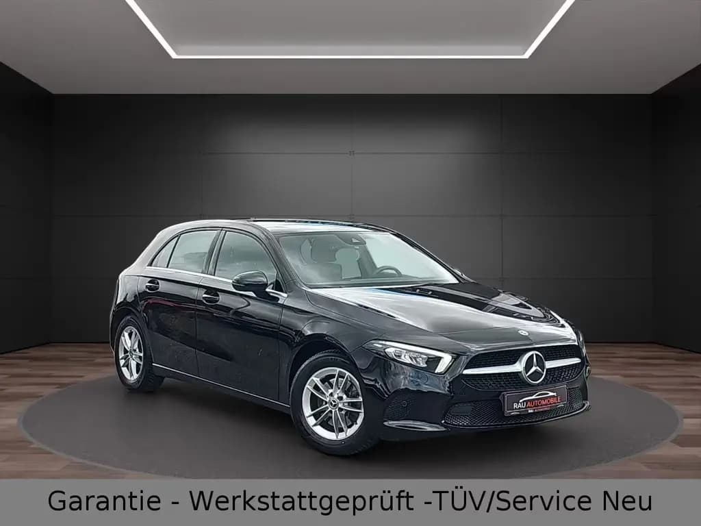 Main__Slider__Photo:Mercedes-Benz A 200 *Garantie*TÜV-Service Neu*S-Heft*Panorama* 10/2018-0