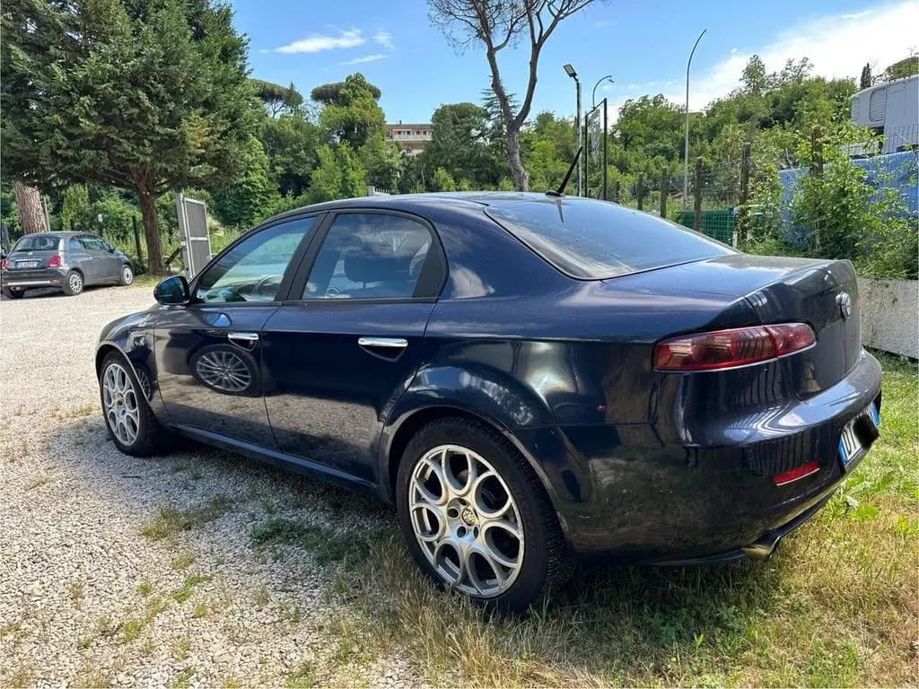 Main__Slider__Photo:Alfa Romeo 159 3.2 V6 260 CV JTS Q2 (Anteriore) 2009 11/2009-0