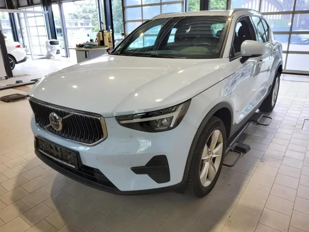 Main__Slider__Photo:Volvo XC40 B4 CORE WINTERPAK+KAMERA+NAVI+LED+LM18+DAB 05/2024-1