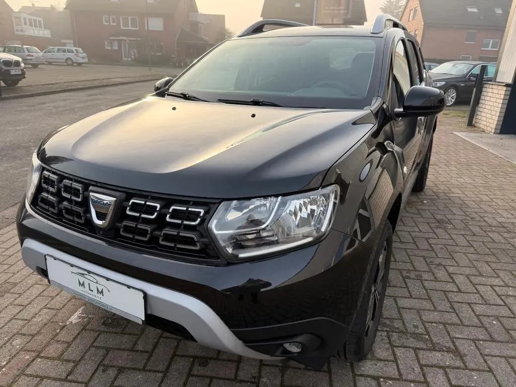 Main__Slider__Photo:Dacia Duster II Celebration Klima Tempomat Kamera 02/2021-0