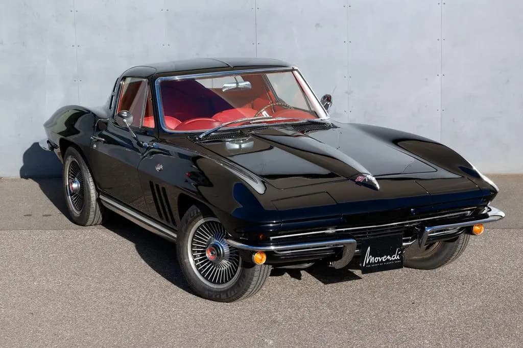 Main__Slider__Photo:Corvette C2 Sting Ray, Dt Zulassung mit H-Kennz. 07/1965-0