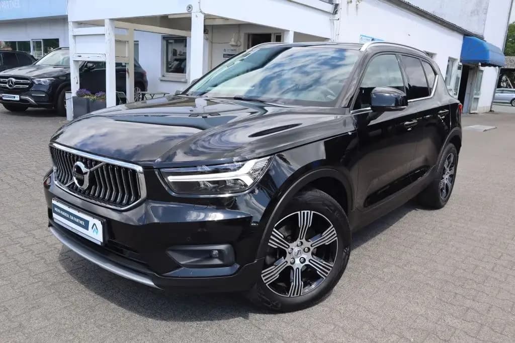 Main__Slider__Photo:Volvo XC40 D4 AWD Geartronic Inscription|NAVI|BLIS|R-C 05/2020-0