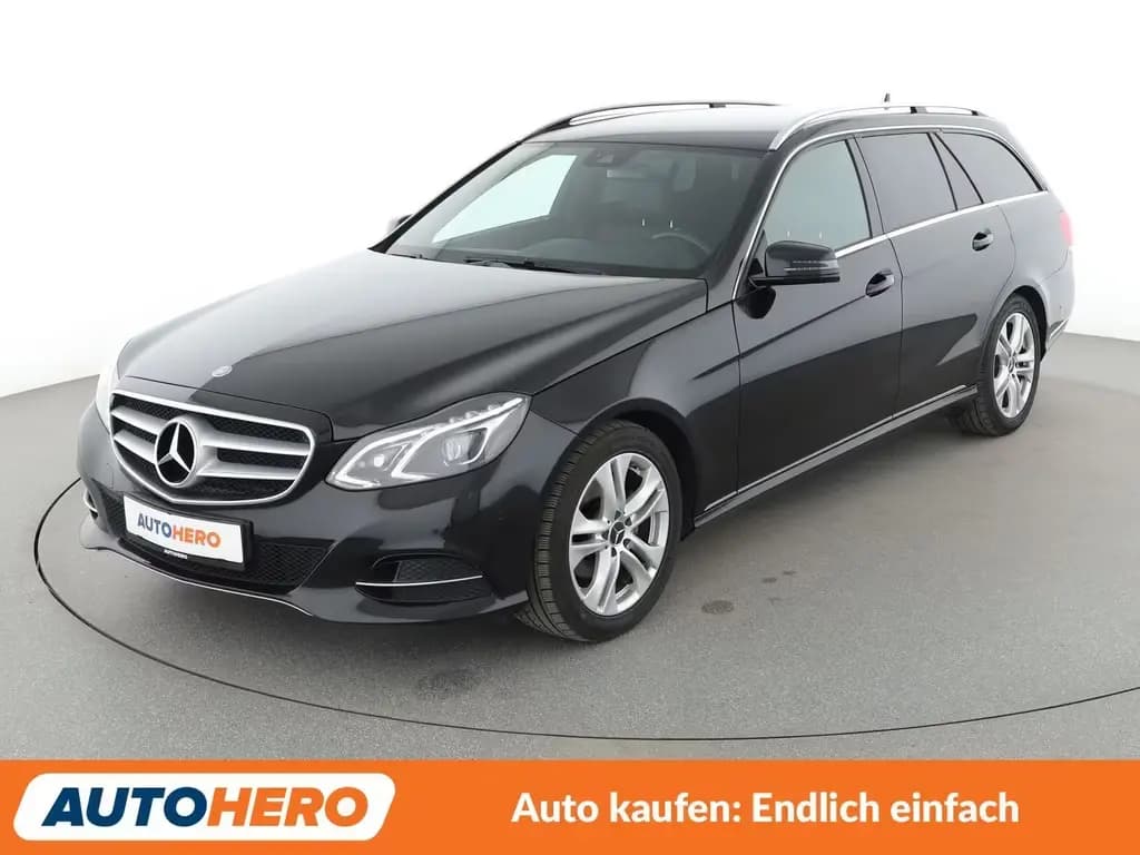 Main__Slider__Photo:Mercedes-Benz E 200 CGI T BlueEfficiency Avantgarde Aut.*NAV* 01/2016-0