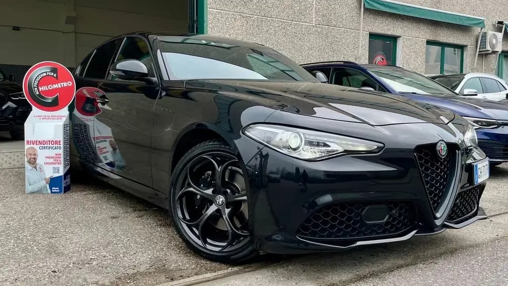 Main__Slider__Photo:Alfa Romeo Giulia ALFA ROMEO GIULIA 2.0 TURBO VELOCE AT8 Q4 280CV 12/2021-0