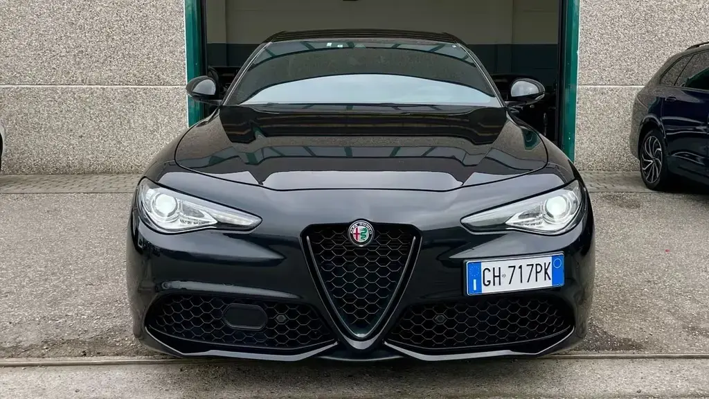 Main__Slider__Photo:Alfa Romeo Giulia ALFA ROMEO GIULIA 2.0 TURBO VELOCE AT8 Q4 280CV 12/2021-1