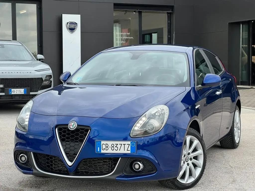 Main__Slider__Photo:Alfa Romeo Giulietta 1.6 JTDm 120 CV Super 08/2020-0