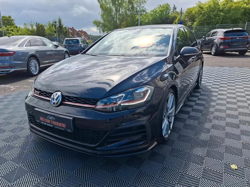 Main__Slider__Photo:Volkswagen Golf VII Lim. GTI TCR*213kw*LED*DSG*19zoll*2-H* 06/2019-0