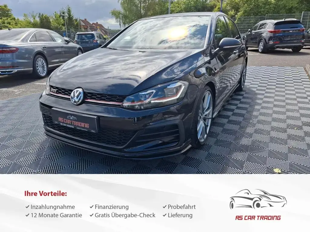 Main__Slider__Photo:Volkswagen Golf VII Lim. GTI TCR*213kw*LED*DSG*19zoll*2-H* 06/2019-1