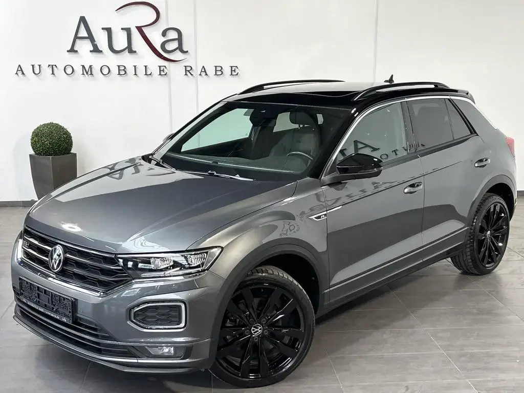 Main__Slider__Photo:Volkswagen T-Roc 1.5 TSI DSG R-Line NAV+LED+ACC+KAMERA+PANO 12/2021-1