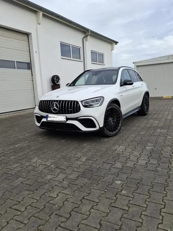 Main__Slider__Photo:Mercedes-Benz GLC 63 AMG Mercedes-AMG GLC 63 4MATIC+ Autom... 05/2021-0