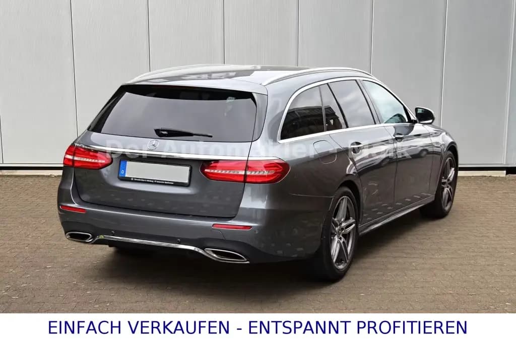 Main__Slider__Photo:Mercedes-Benz E 250 T-Modell AMG-Line LED/AHK/Kamera 07/2017-0