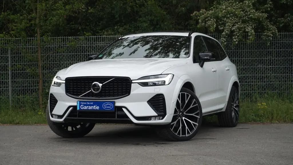 Main__Slider__Photo:Volvo XC60 B5 Plus Dark Pano/360°/AHK/PilotAss/Massage 05/2022-0