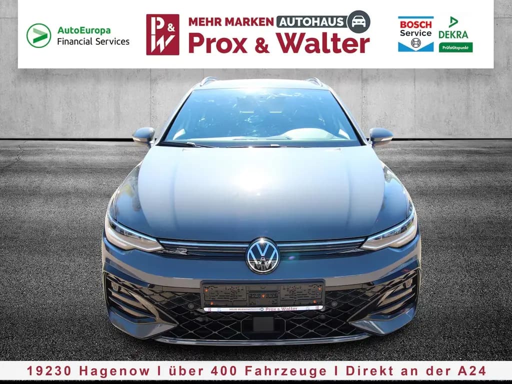 Main__Slider__Photo:Volkswagen Golf VIII Variant 1.5 TSI R-Line LED+KAMERA+ACC 05/2025-0