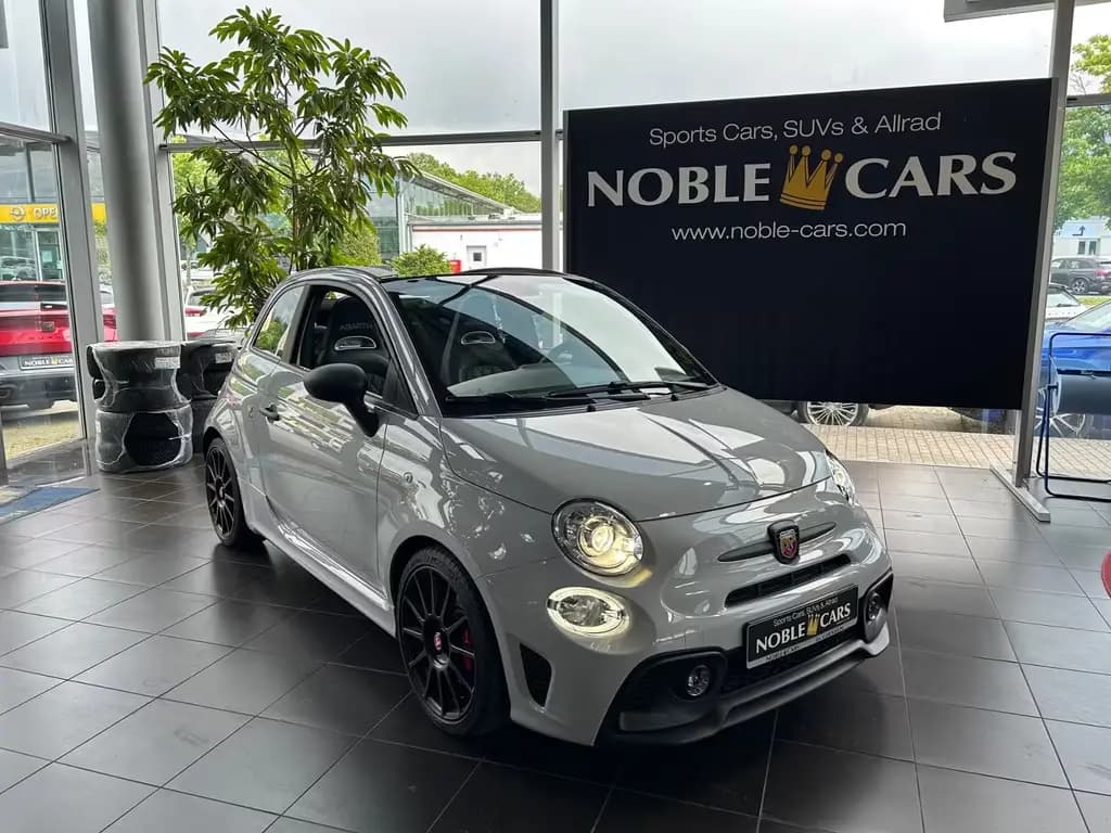 Main__Slider__Photo:Abarth 595C Cabrio Competizione BEATS XEN CARPLAY PDC 04/2022-0