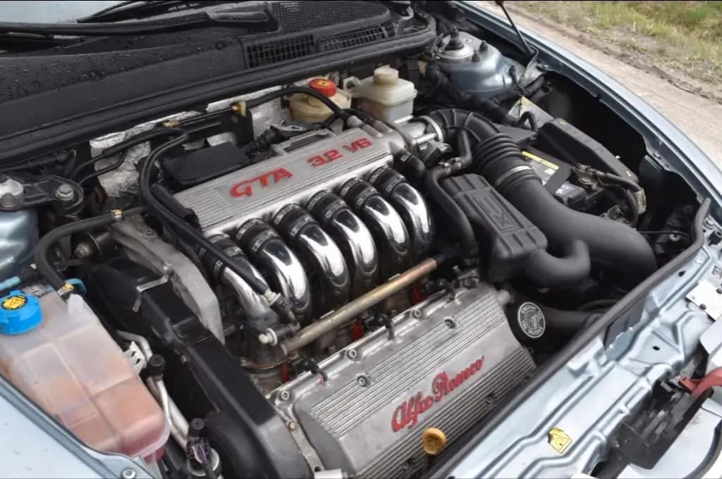 Main__Slider__Photo:Alfa Romeo 147 3.2 V6 24V GTA 04/2004-0