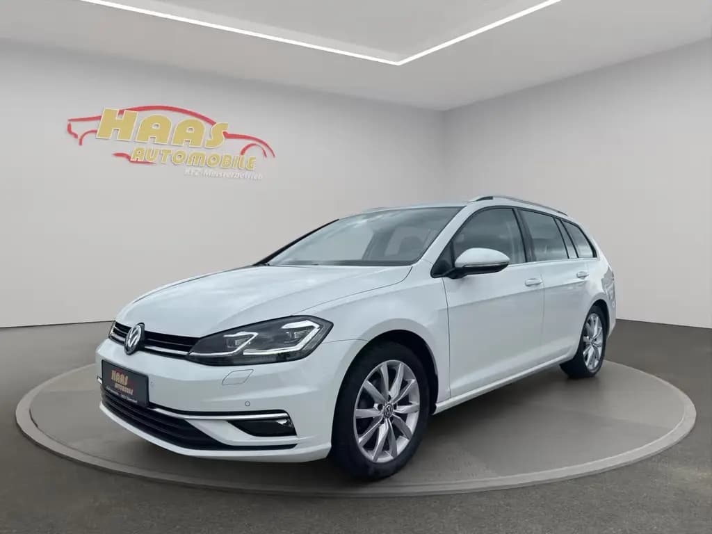 Main__Slider__Photo:Volkswagen Golf VII Variant Highline BMT *ACC*Alcantara* 01/2018-0