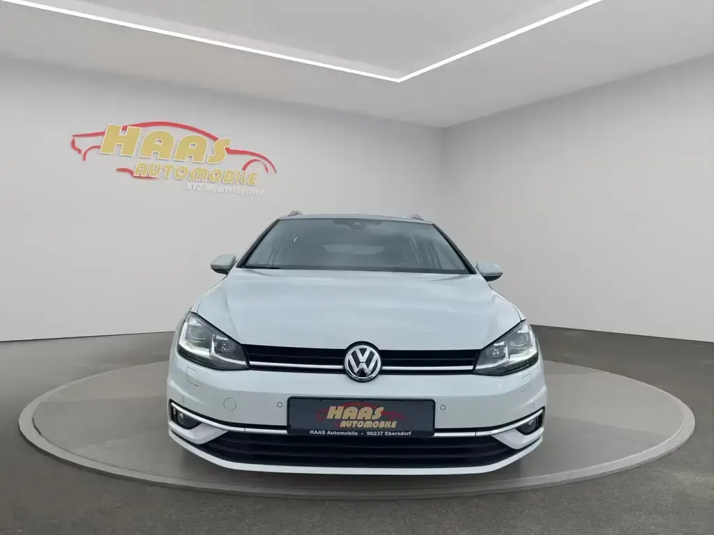 Main__Slider__Photo:Volkswagen Golf VII Variant Highline BMT *ACC*Alcantara* 01/2018-1
