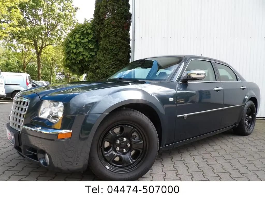 Main__Slider__Photo:Chrysler 300C "Police Interceptor" Leder ACC US Car 04/2010-0