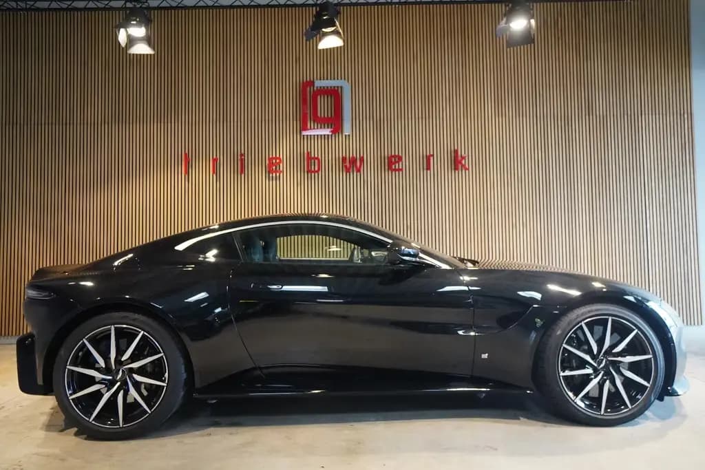 Main__Slider__Photo:Aston Martin V8 Vantage 4.0*1.Hd.*Sport-Pak*BRD*Ohne OPF 10/2020-0