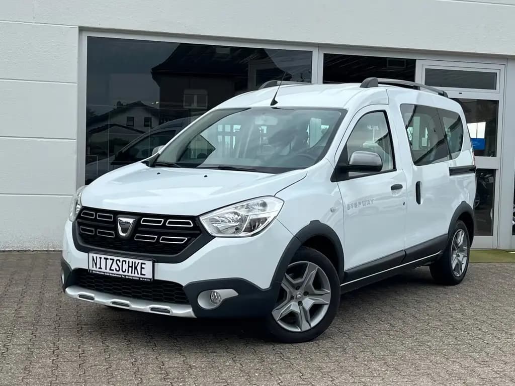 Main__Slider__Photo:Dacia Dokker Stepway Plus 130PS (SHZ, KLIMA, NAVI) 03/2021-0