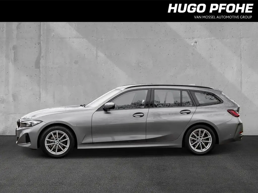 Main__Slider__Photo:BMW 318 i Touring 07/2023-1