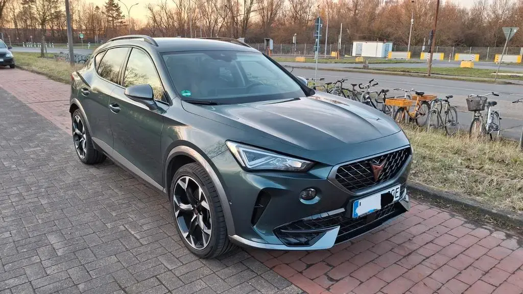 Main__Slider__Photo:Cupra Formentor 1.4 e-HYBRID 150kW DSG - 10/2021-1