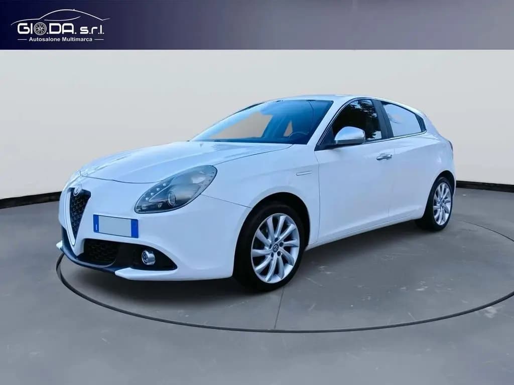 Main__Slider__Photo:Alfa Romeo Giulietta 1.6 JTDm 120 CV Super 03/2017-0