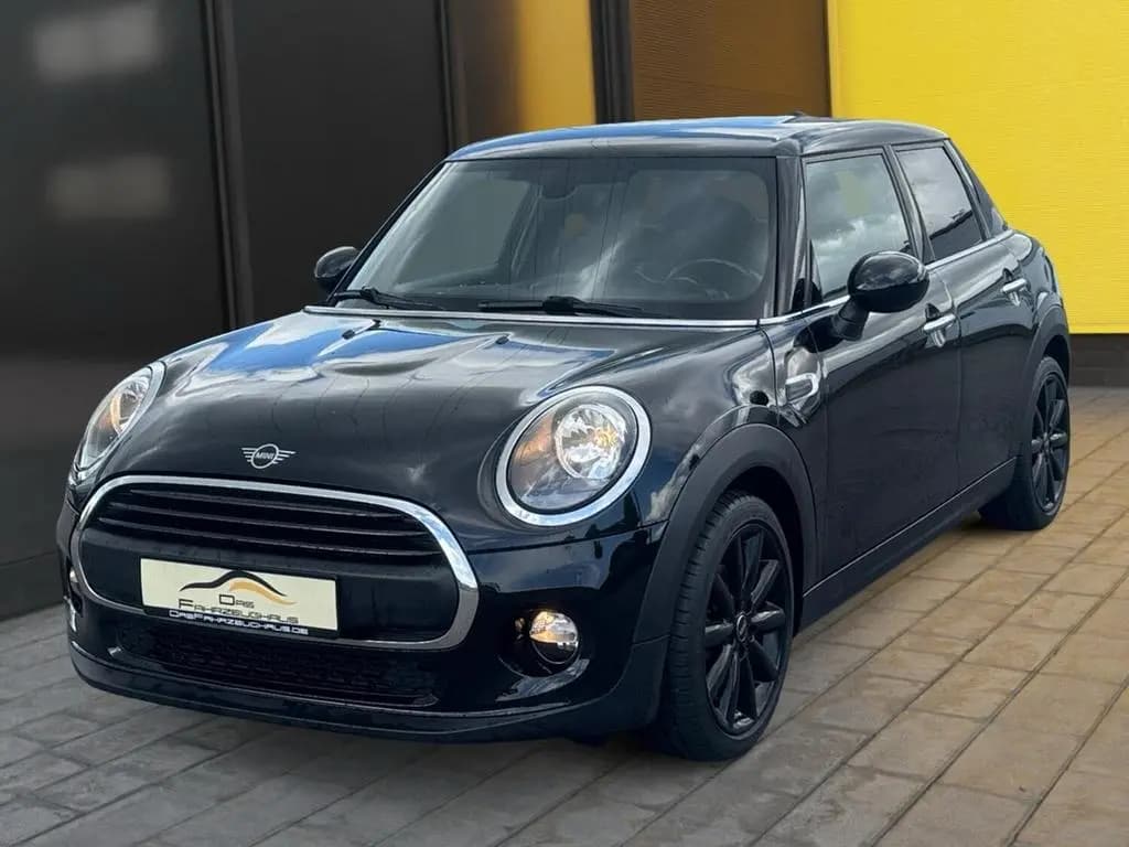 Main__Slider__Photo:MINI ONE Blackyard+PDC+SHZ+Klima+Tempomat 04/2019-0