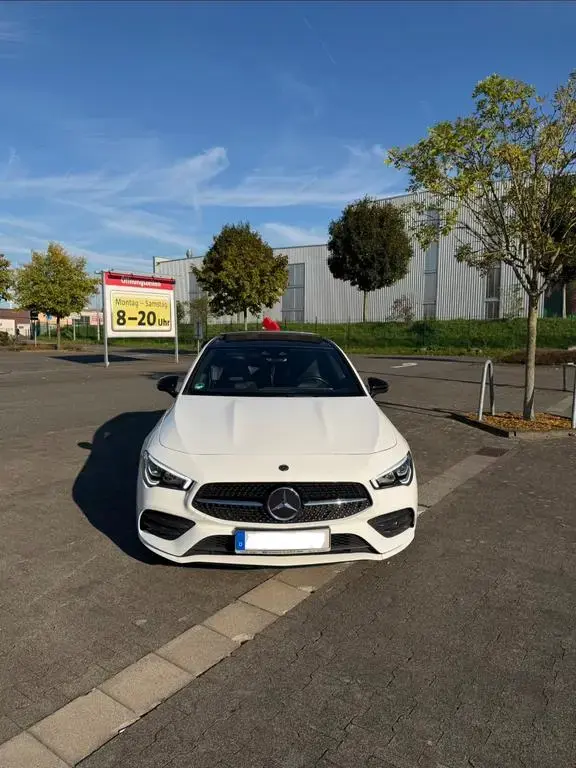 Main__Slider__Photo:Mercedes-Benz CLA 220 AMG-line/Pano/Mercedes-Scheckheft 06/2019-1