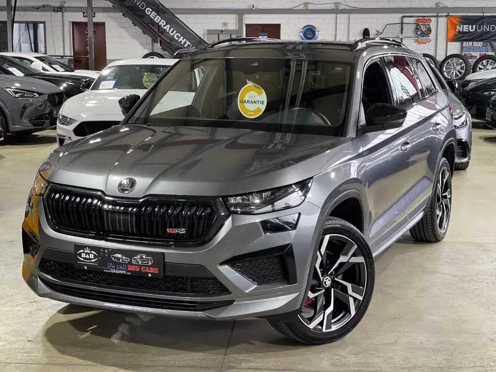 Main__Slider__Photo:Skoda Kodiaq RS+4x4+CANTON SOUND+AHK+SHZ VORN/HINTEN+GARANTIE 10/2023-0
