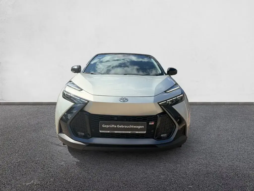 Main__Slider__Photo:Toyota C-HR 2.0 Hybrid AWD GR SPORT Premiere 12/2023-1